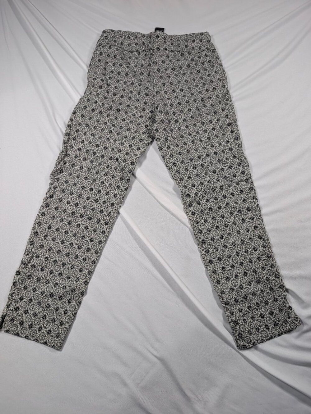 Zac & Rachel Women's Black & White Medallion Print Pull-On Pants